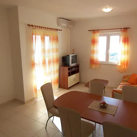 Apartment Croatia Brac Supetar